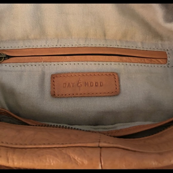 Day and Mood Hobo Saddle Bag Tan/Brown - Picture 6 of 9